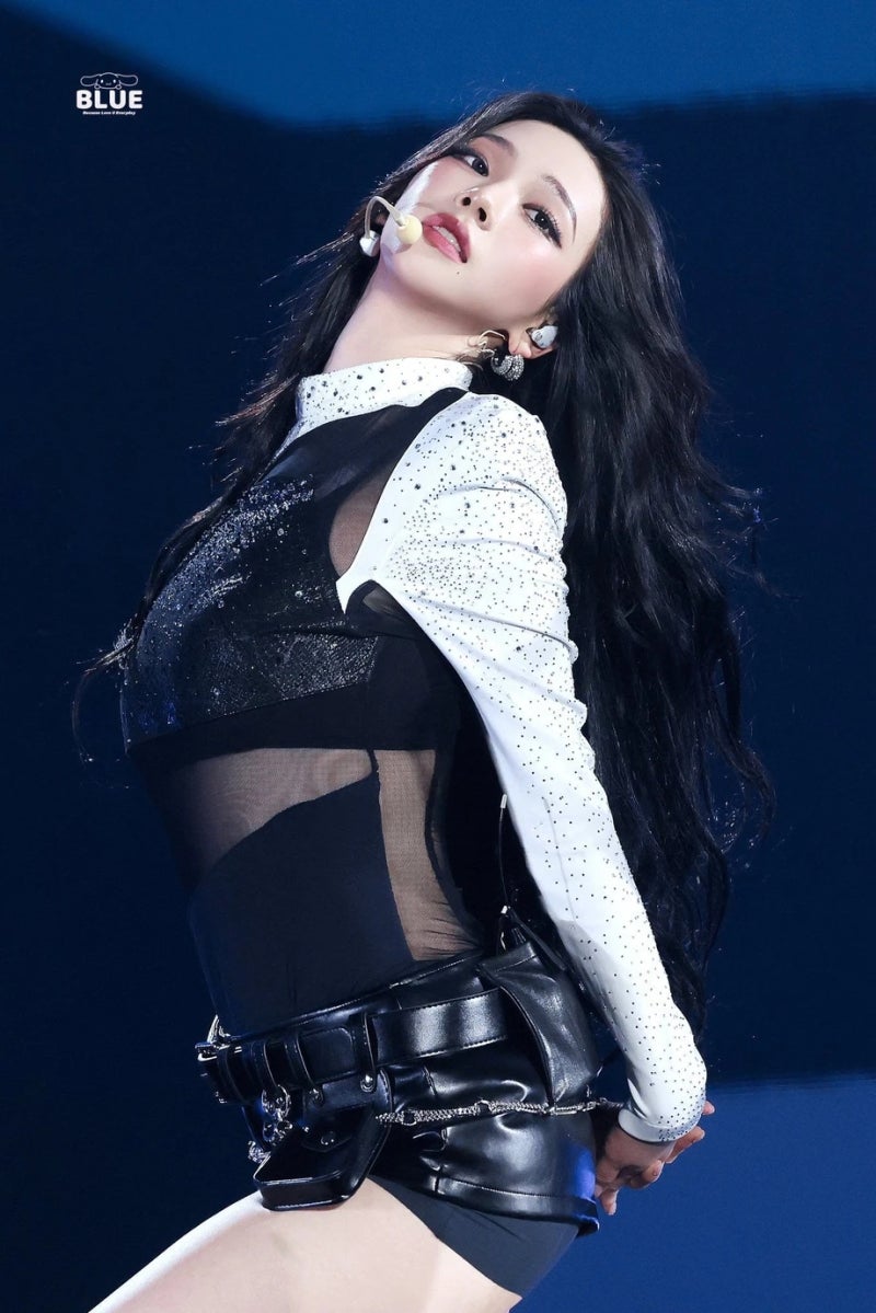 에스파 카리나 콘서트 패션