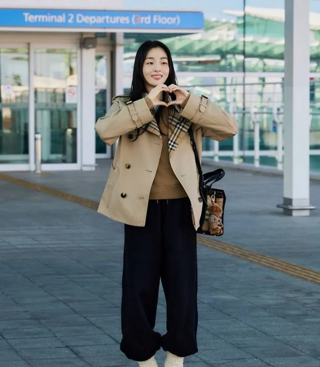 김민하 공항패션