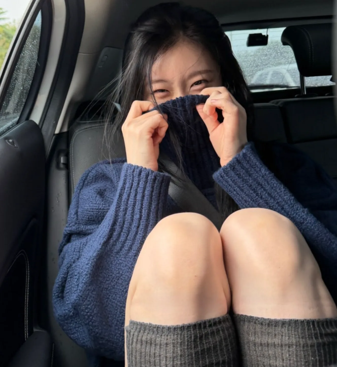 있지 채령 가죽 재킷 오버핏 니트 가을 레이어드 코디